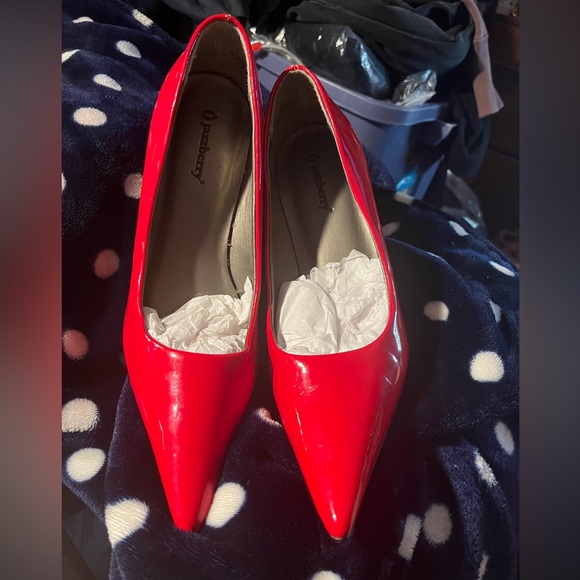 Jazzberry Red shoes |  size 9 - Picture 1 of 6